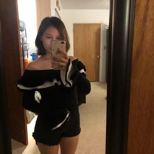 Forever 21 off the shoulder top size S